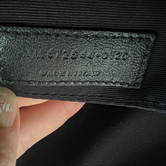 Ysl medium lou camera bag black euc Saint Laurent - Picture 3 of 8